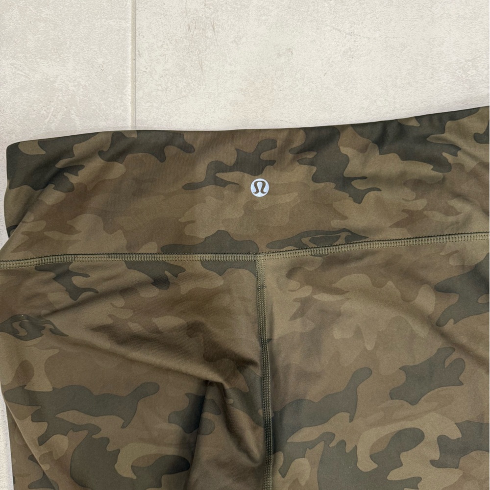 Lululemon Athletica Camouflage Leggings - Picture 3 of 4